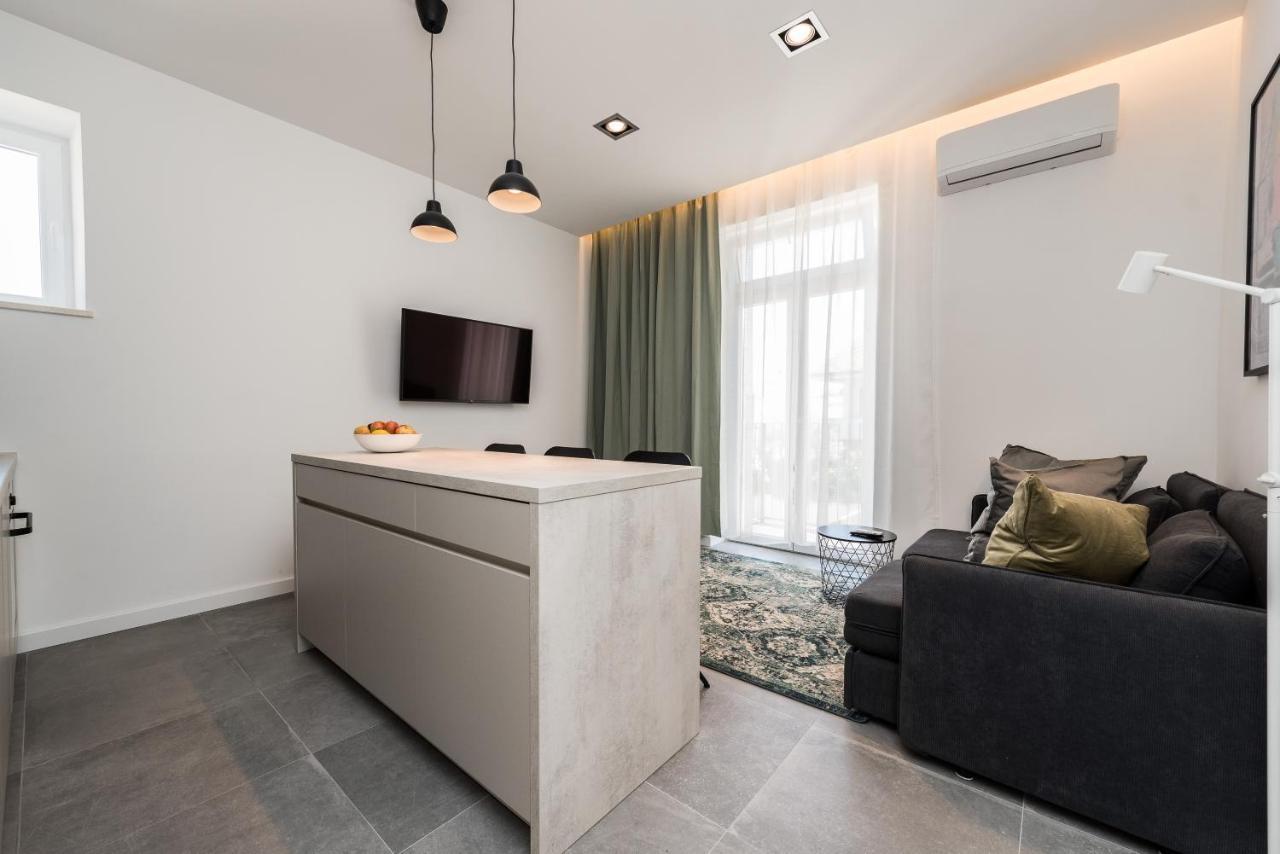 Royal Apartma